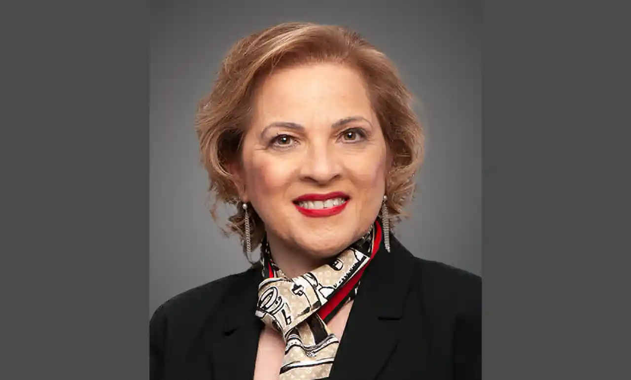 خانم Lena Metlege Diab، وزیر مهاجرت کانادا