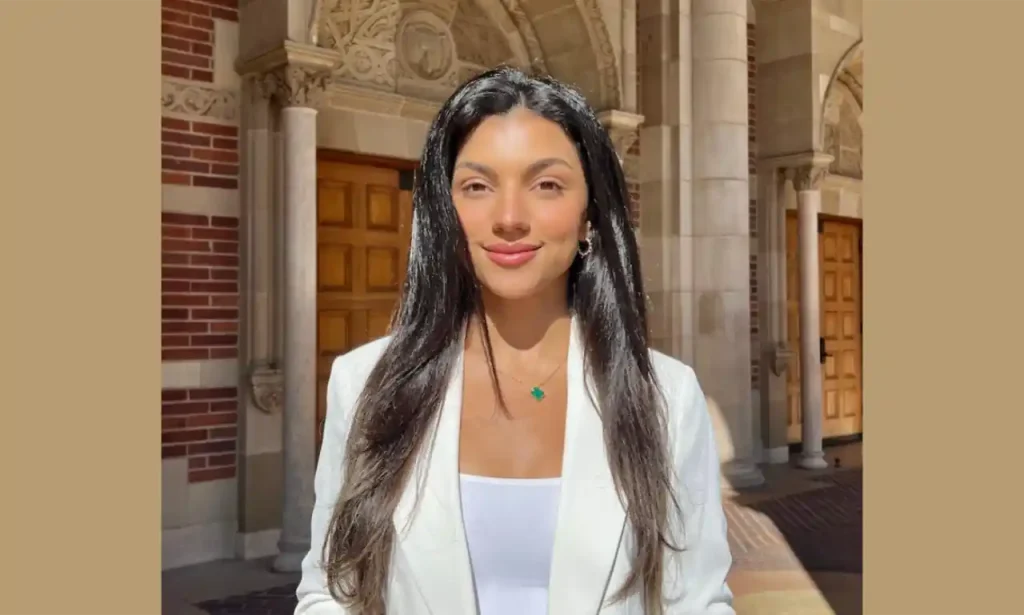 هلیا بهاری‌کاشانی