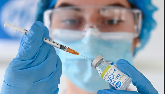 ۴ گروه افرادی که از هفته آینده در کانادا واکسن کرونا را دریافت می‌کنند