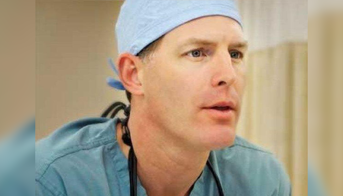 ۴ ماه تعلیق برای پزشک ۴ میلیون دلاری انتاریو به خاطر جراحی‌های غیرضروری و صورت‌حساب‌های اشتباه
