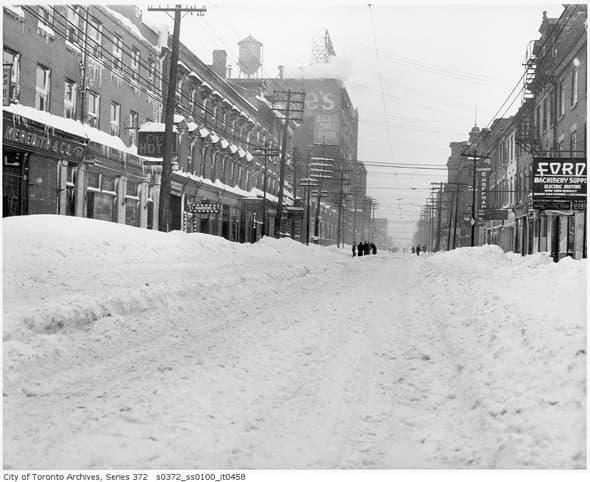 The city shut down, 1944