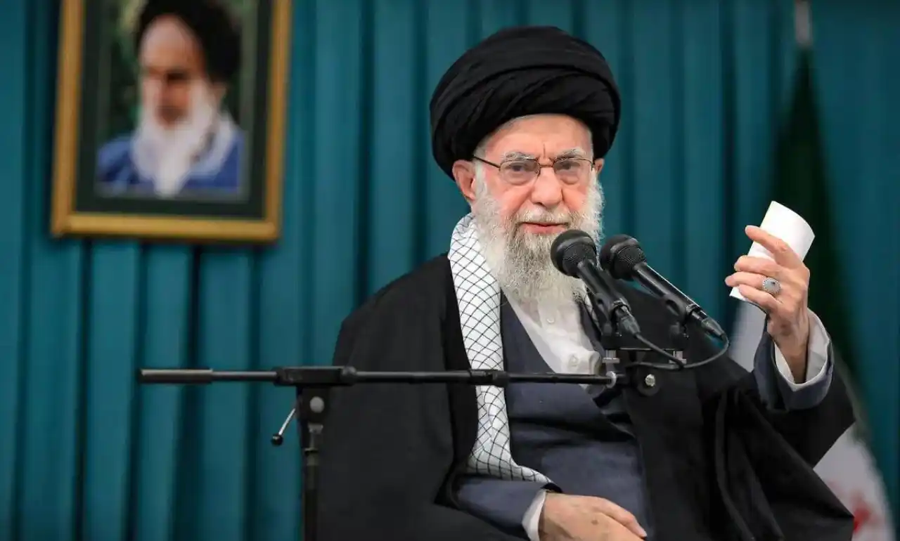 آیت‌الله خامنه‌ای