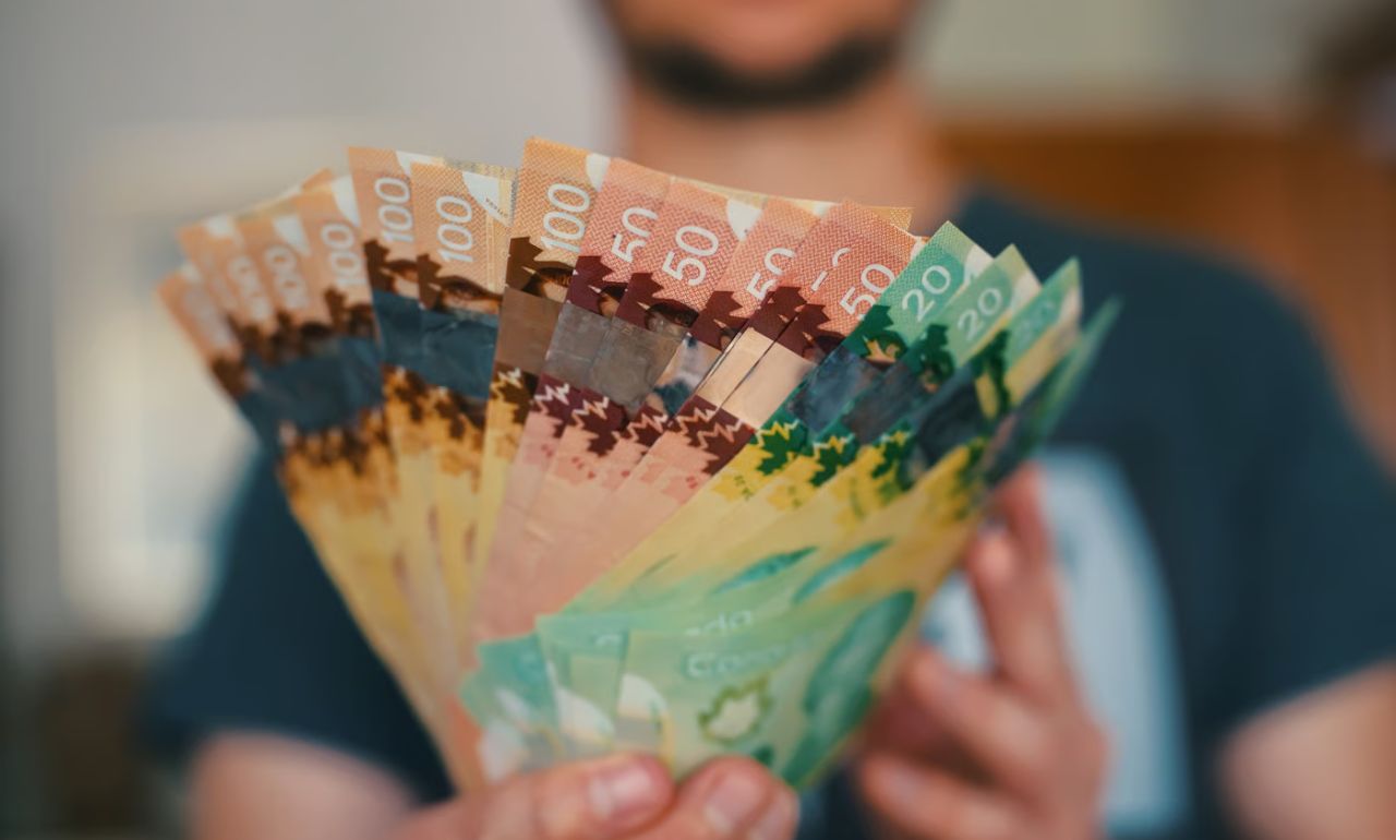 ماه آگوست، ماه پرداختهای دولتی در کانادا