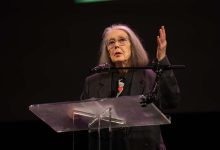 نوبل ادبیات به خانم Anne Carson نویسنده و شاعر متولد تورنتو رسید